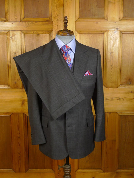 23/0877 immaculate 2015 henry rose savile row bespoke grey / lilac wp check wool & cashmere 3-piece suit 40-41 short