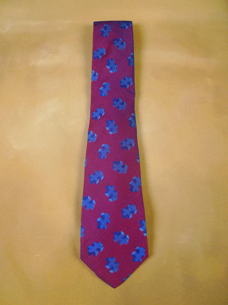 24/0282 new & unworn turnbull & asser Jermyn St. blue red jigsaw pattern 100% silk tie