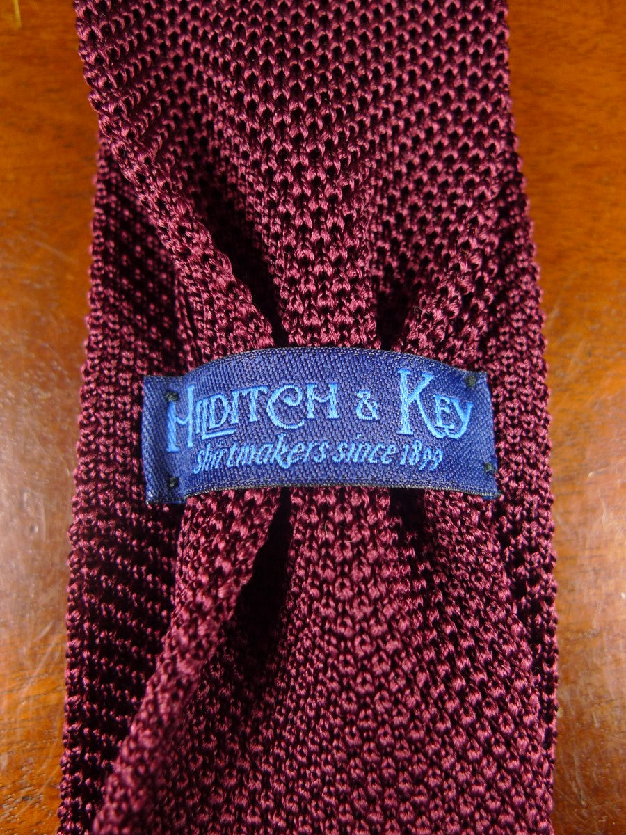 24/0355 New & unworn Hilditch & key crimson woven 100% silk tie