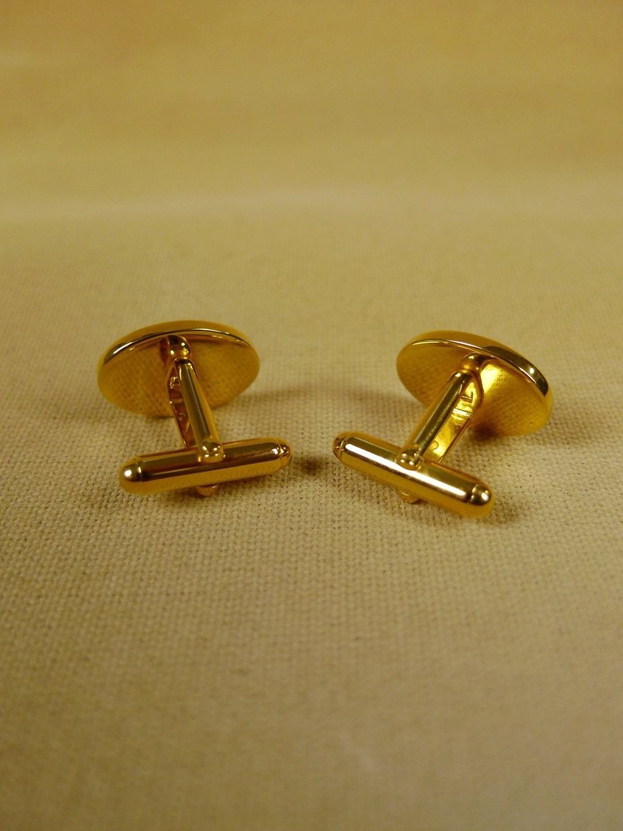 18/1148 brand new benson and clegg 'pound' classic enamel t-bar cufflinks rrp £70 (741t)