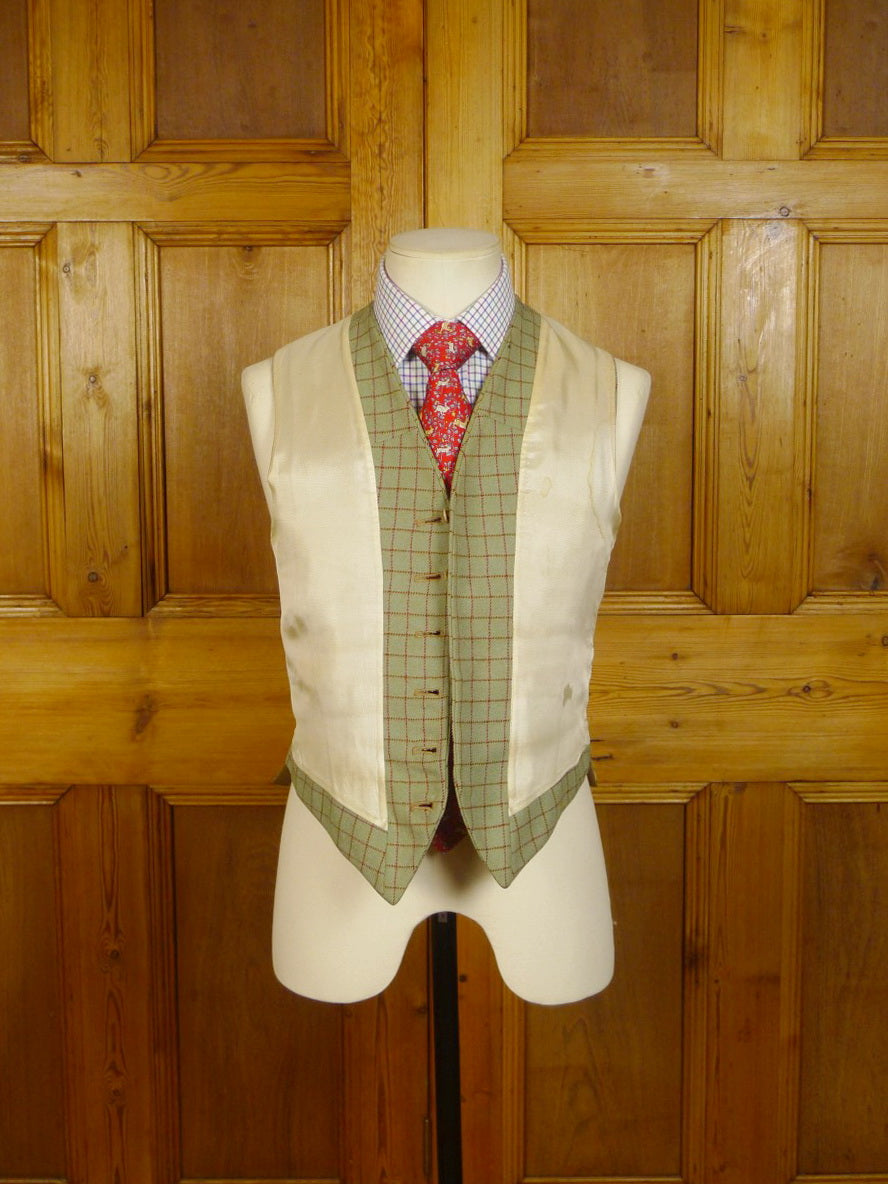 23/0778 wonderful 1950s vintage green / red tattersall check wool riding vest waistcoat 36