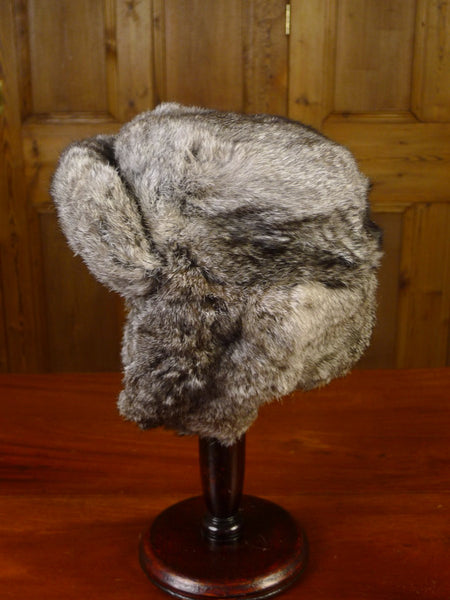 23/0901 immaculate vintage grey rabbit fur hat 56 cms