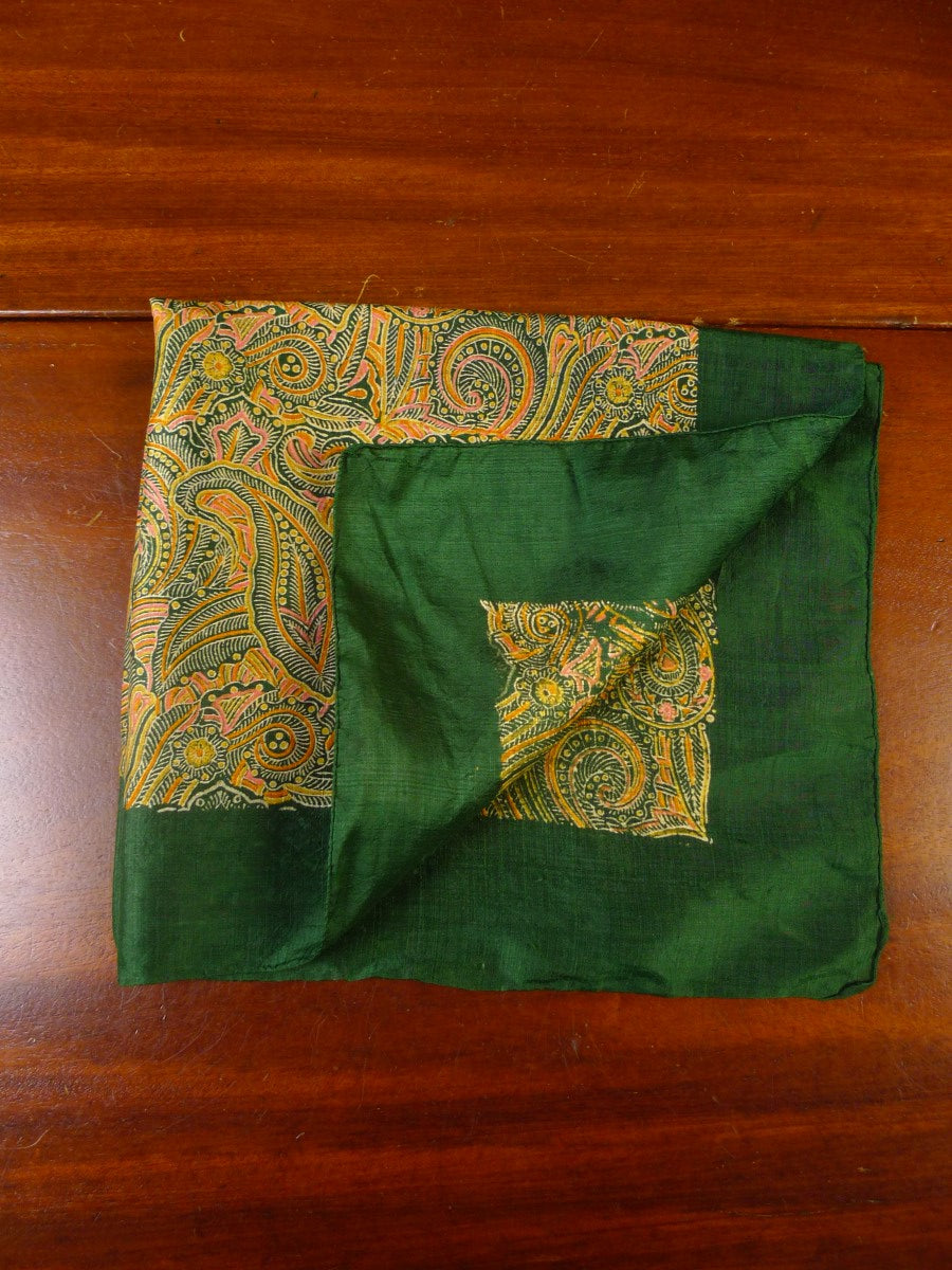 24/0127 immaculate green gold silk pocket square