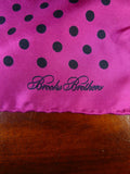 24/0063 immaculate brooks brothers pink / black polka dot silk pocket square