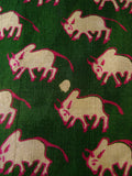 24/0124 green cream silk bison pattern pocket square