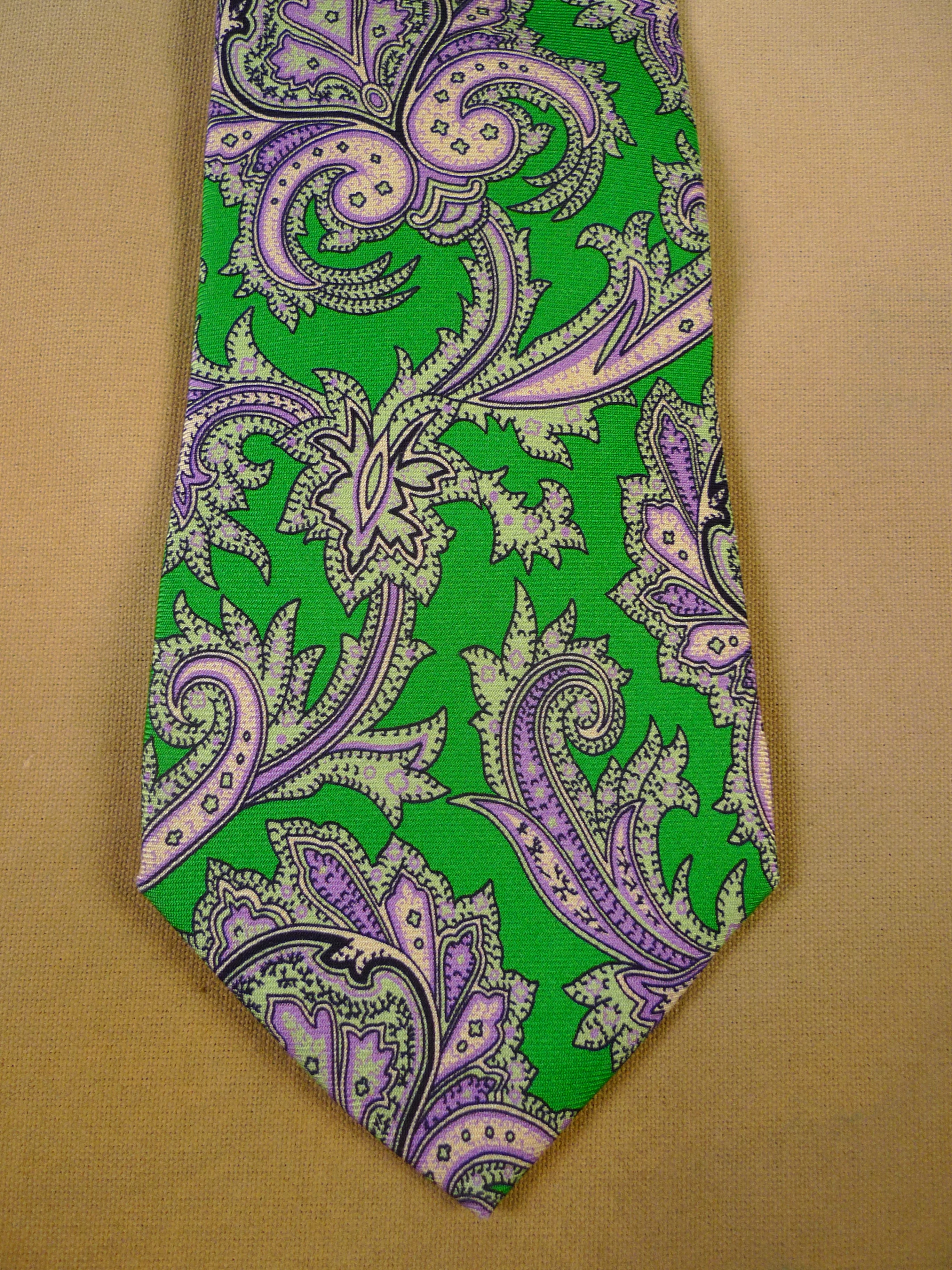 24/0108 immaculate turnbull & asser green purple floral pattern 100% silk tie