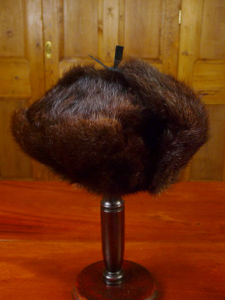 24/0145 immaculate vintage brown musquash fur trapper hat 62 cms