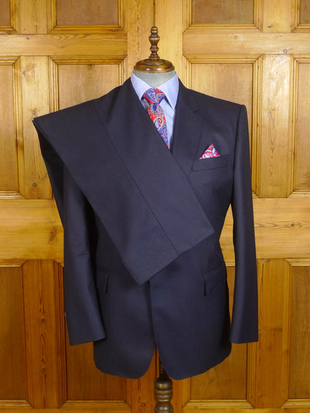 24/0192 immaculate chester barrie navy blue herringbone wool suit 45 regular