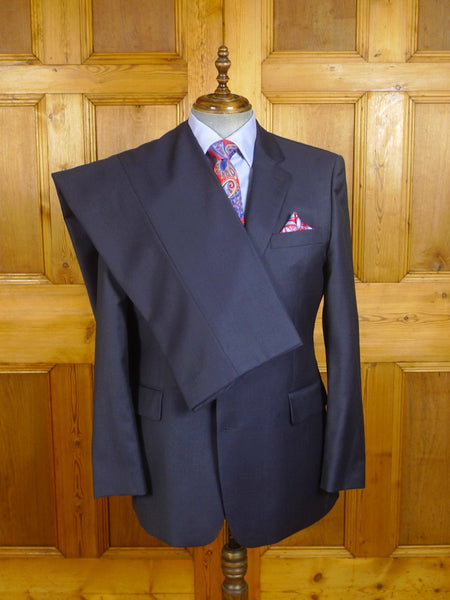 24/0191 immaculate chester barrie blue wool & cashmere suit w/ burgundy linings 44 regular