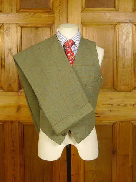 24/0294 vintage 1967 vintage savile row bespoke green wp check tweed waistcoat & high-rise trouser 39 regular