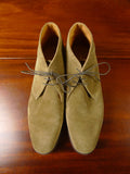 24/0369 immaculate loake tan suede chukka country boots (rrp £220) uk 11