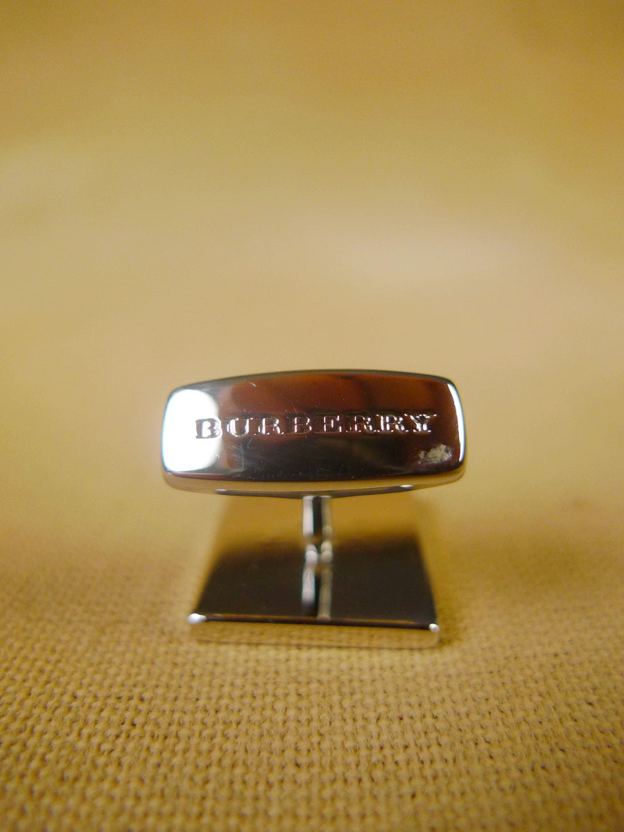 24/0398a burberry silver / green design cufflinks