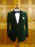 24/0457 immaculate vintage bespoke tailored green velvet dinner / smoking jacket 42 regular to long