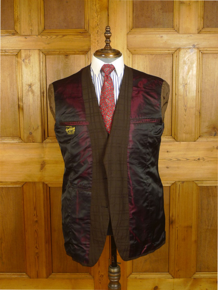 24/1032 wonderful 1974 vintage cyril a castle savile row conduit st bespoke brown textured check worsted & silk suit w/ amazing detailing 43 regular