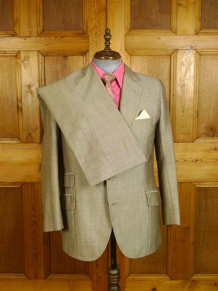 24/1108 beautiful 1973 vintage cyril a castle savile row conduit st beige mohair & silk suit w/ paisley linings 43 short to regular