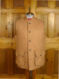 25/0189 glenyon mill 2007 bespoke tan brown houndstooth tweed 4 piece shooting outfit - jkt, shooting gilet, waistcoat, cap - 43-44 long