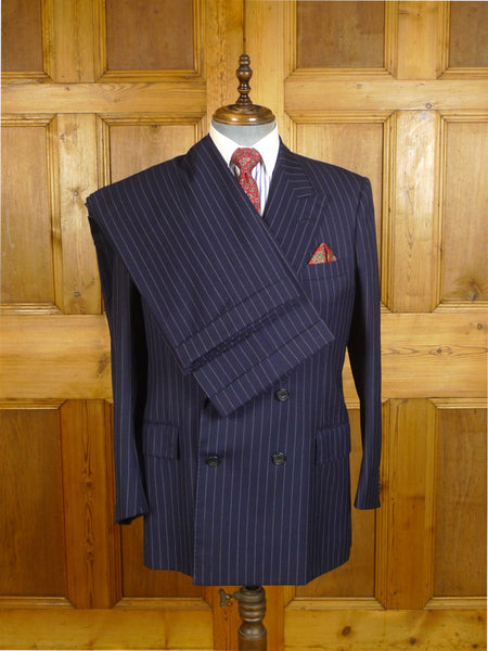 25/0201 immaculate gieves & hawkes 1996 savile row bespoke navy blue pin-stripe d/b worsted suit w/ 2 pair trousers 40 regular