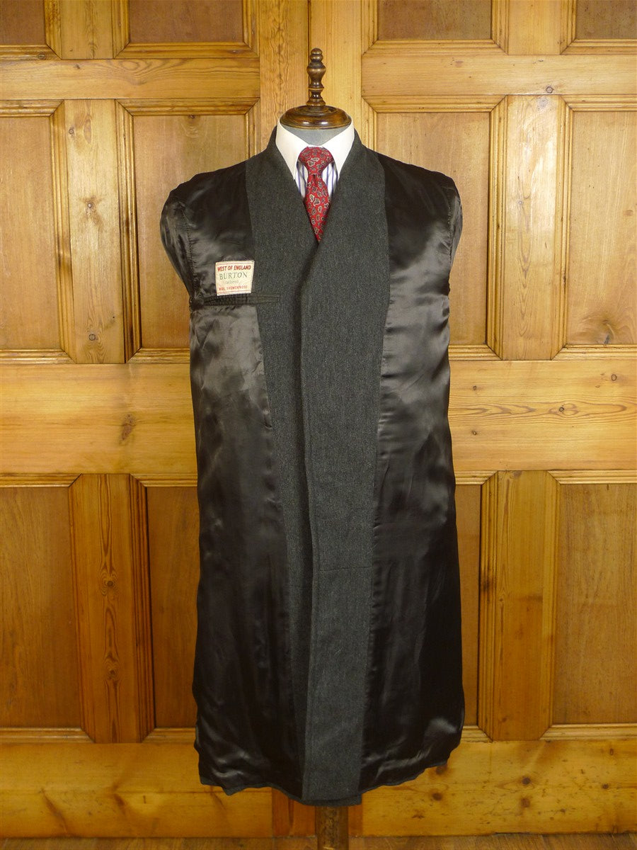25/0205 beautiful immaculate 1950s vintage grey west of england wool raincoat overcoat 40