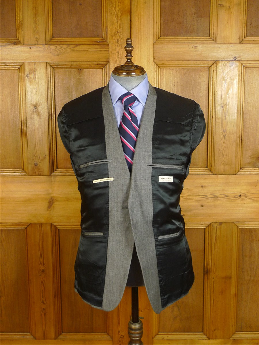 25/0218 immaculate aquascutum luxury wool grey blazer jacket 43 regular