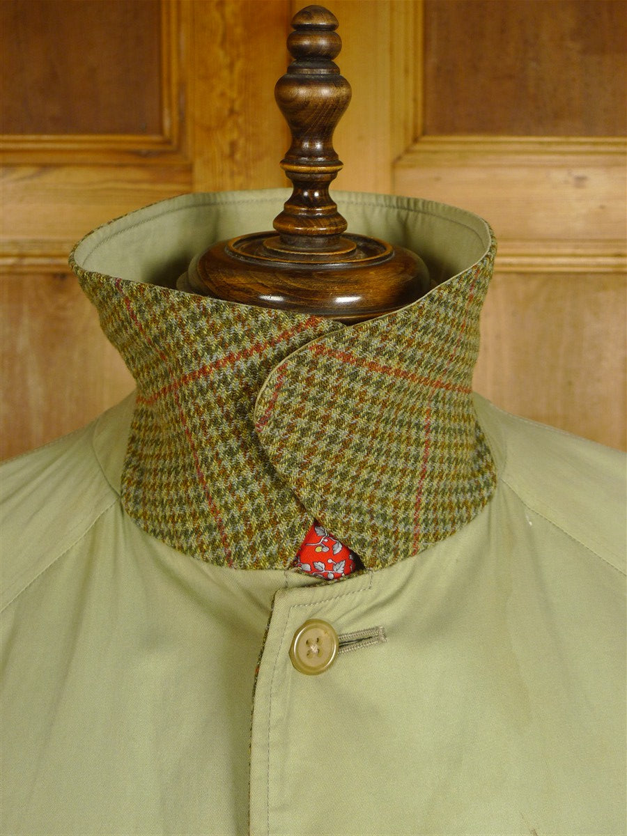 25/0233 fabulous very rare original invertere reversible tweed / cotton raincoat coat mac 46