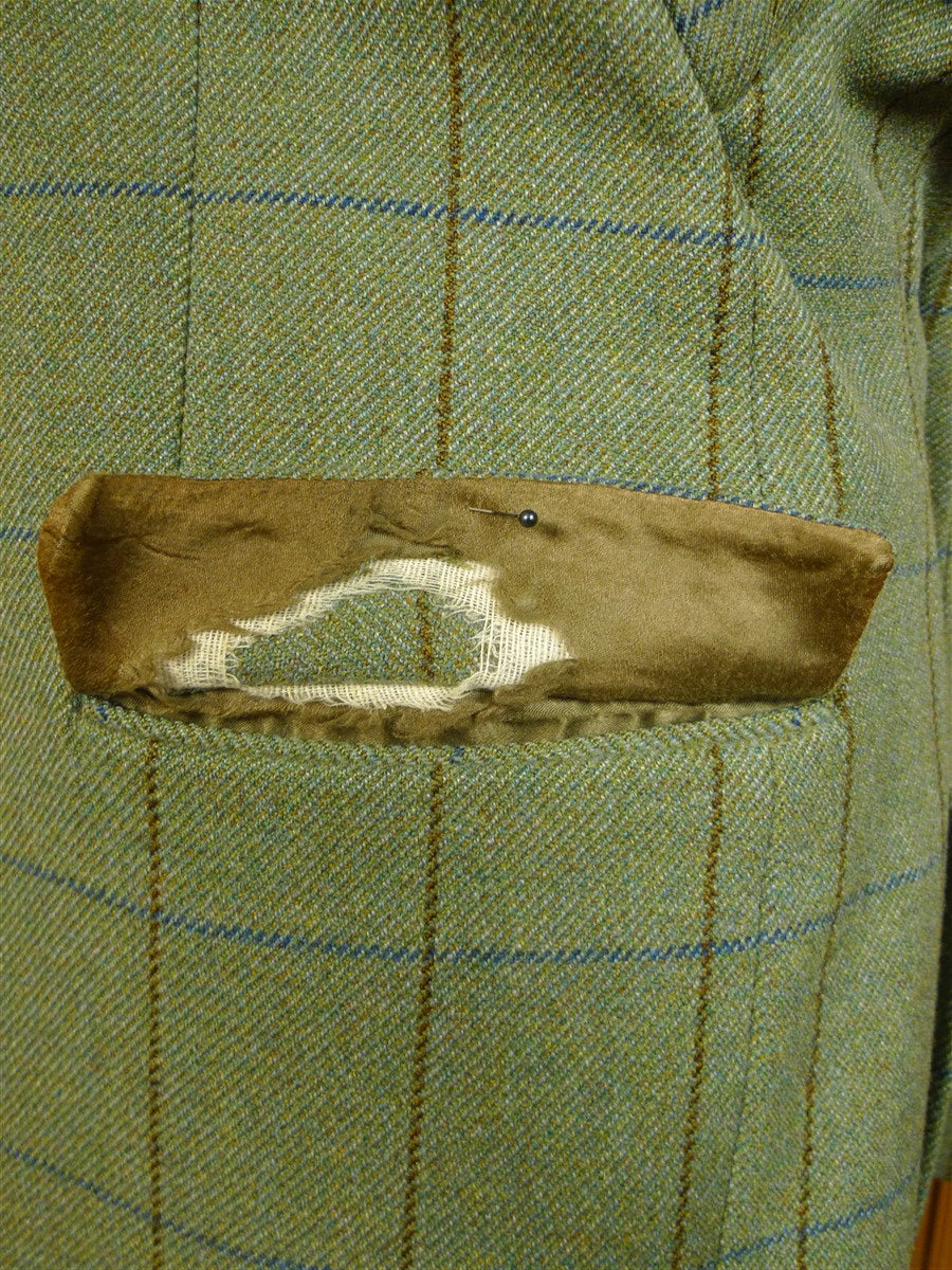 25/0315 vintage haggart of aberfeldy heavyweight green wp check tweed jacket w/ ghillie collar 48 long