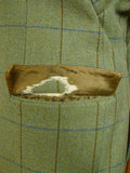 25/0315 vintage haggart of aberfeldy heavyweight green wp check tweed jacket w/ ghillie collar 48 long