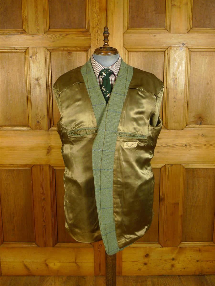 25/0315 vintage haggart of aberfeldy heavyweight green wp check tweed jacket w/ ghillie collar 48 long