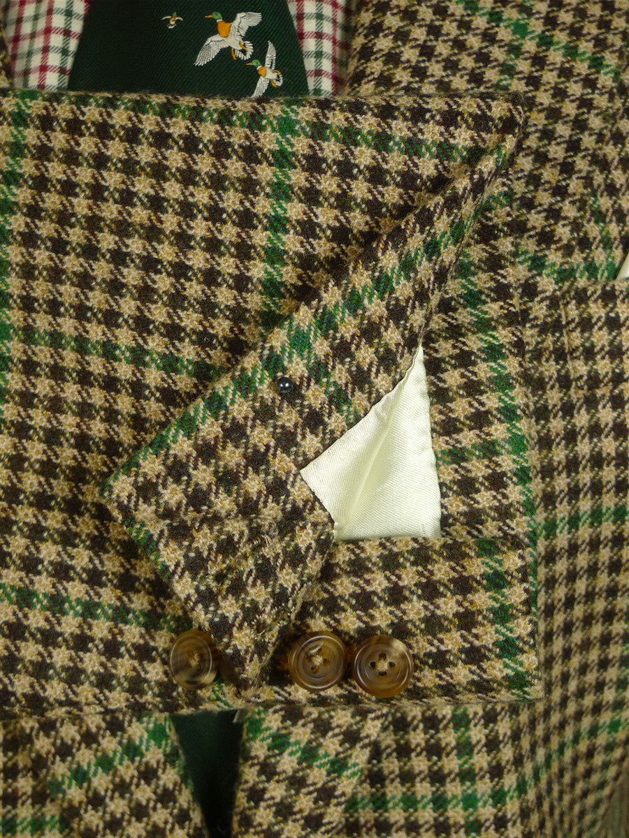 25/0317 beautiful bespoke scottish tweed brown /  green gun check jacket w/ beautiful detailing 50 long