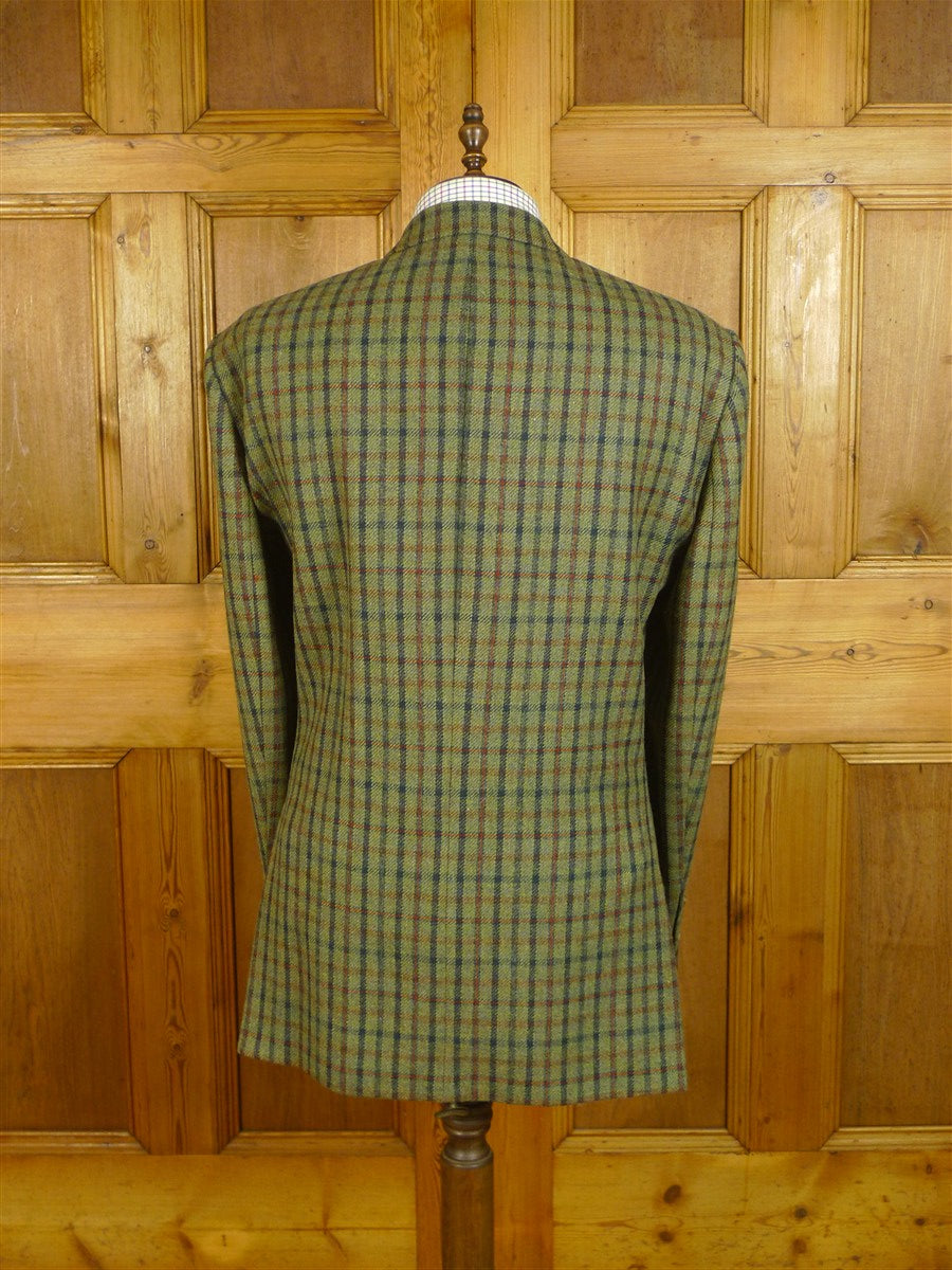 25/0319 immaculate cordings picaddilly green check tweed sports jacket w/ burgundy linings 50 long