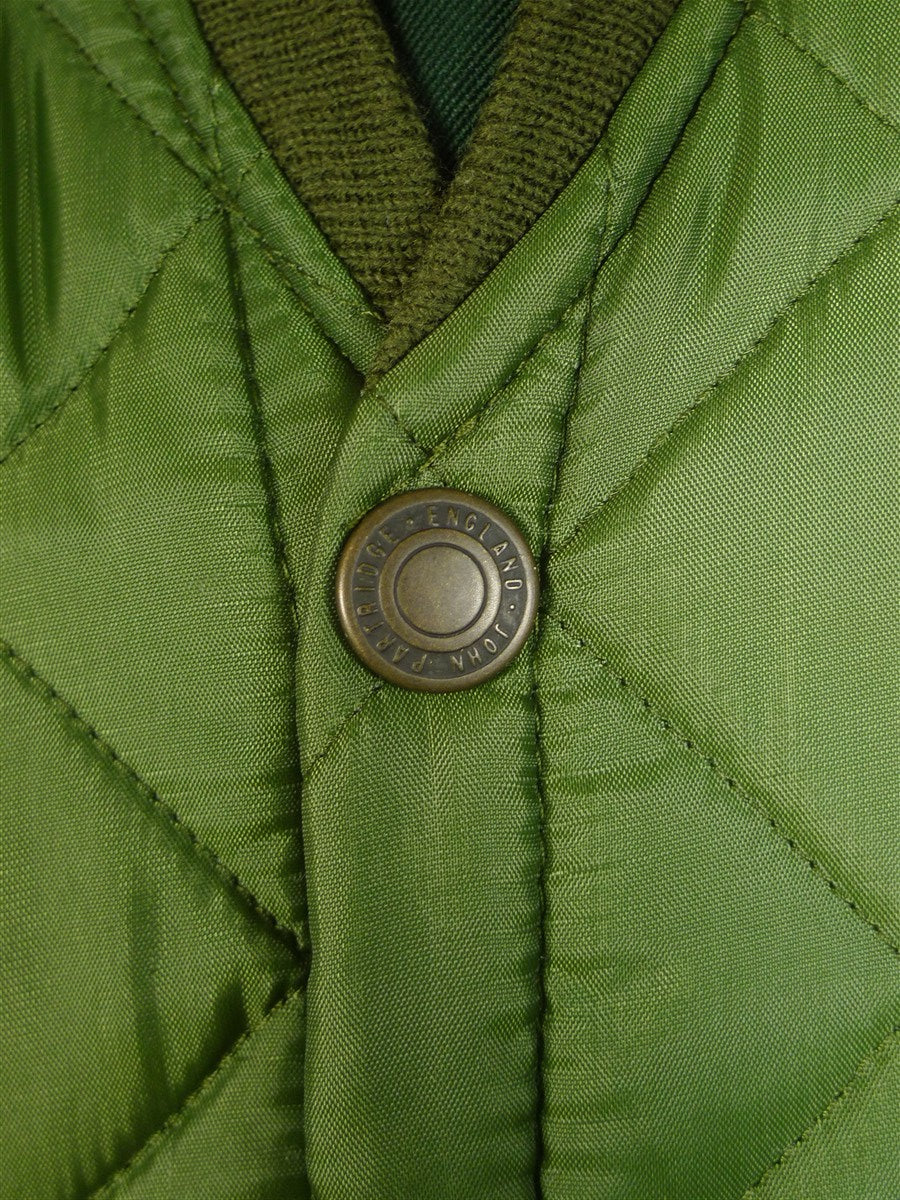 25/0339 immaculate john partridge green quilted shooting vest gilet 54 extra long