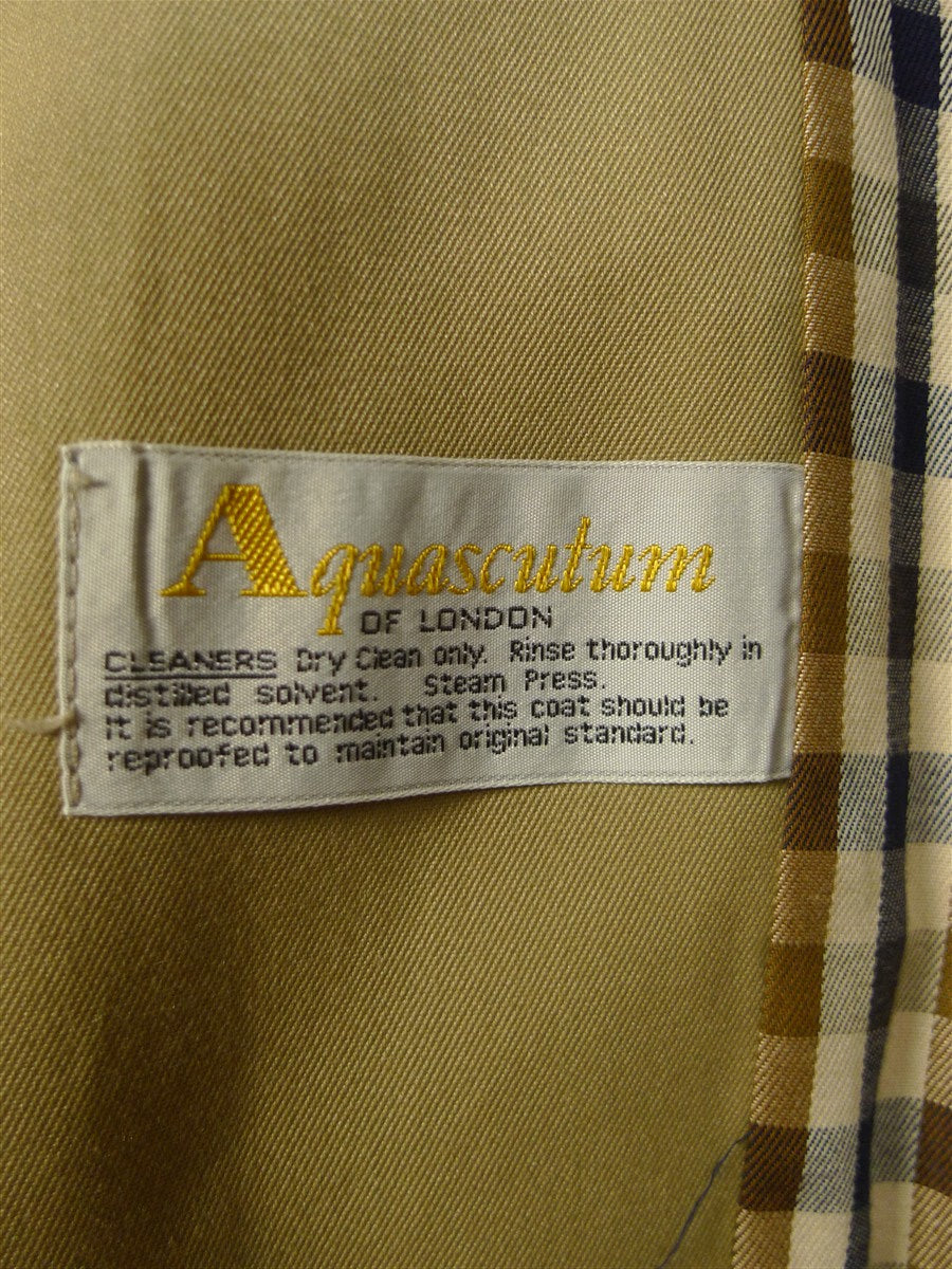 25/0332 immaculate aquascutum stone beige d/b trenchcoat raincoat mac w/ belt 42-44 regular