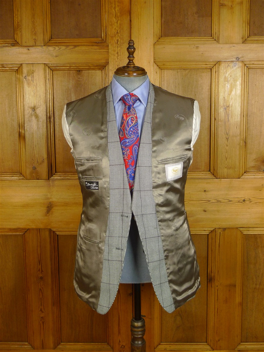 25/0352 immaculate magee tailored gun check worsted twist suit (rrp £550) 39 regular