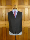 25/0346 near immaculate gieves & hawkes savile row black wool 3-piece suit w/ burgundy linings 45 regular