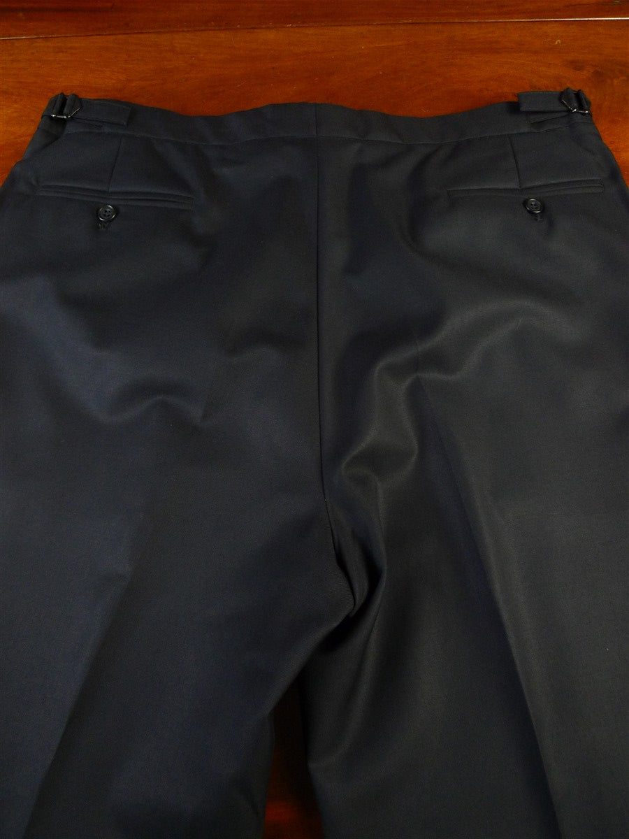 25/0346 near immaculate gieves & hawkes savile row black wool 3-piece suit w/ burgundy linings 45 regular