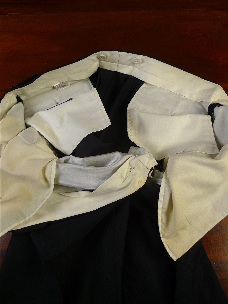 25/0346 near immaculate gieves & hawkes savile row black wool 3-piece suit w/ burgundy linings 45 regular