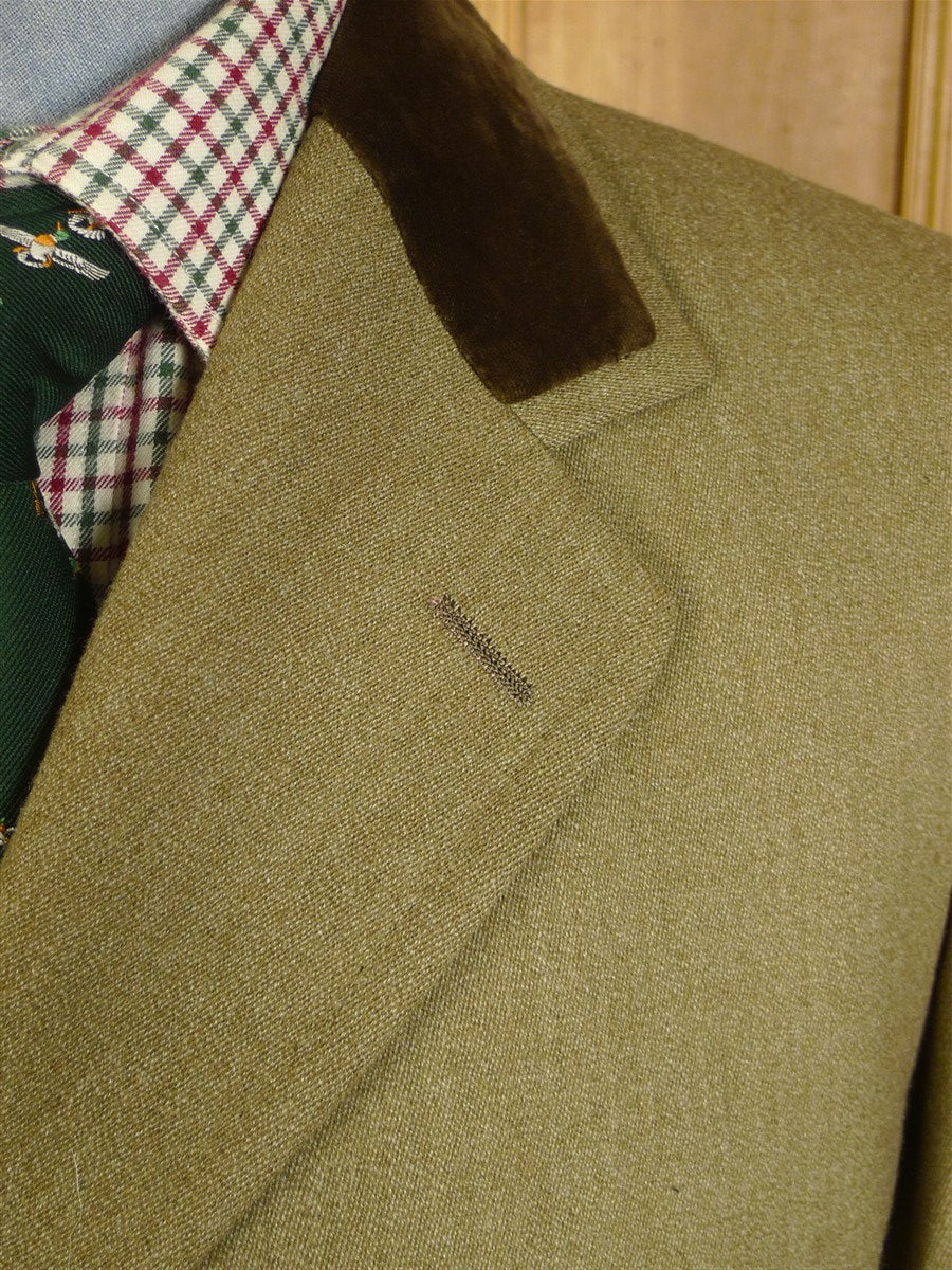 25/0388 immaculate vintage daks london stone venetian twill covert coat w/ velvet collar 40