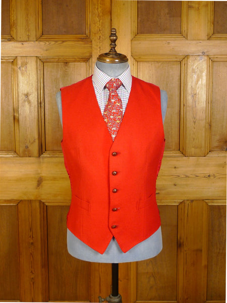 25/0389 vintage daks dd red wool twill country waistcoat 39 regular