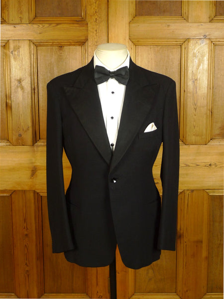 25/0395 wonderful 1940s vintage black barathea / grosgrain silk s/b peak lapel dinner jacket 36 short
