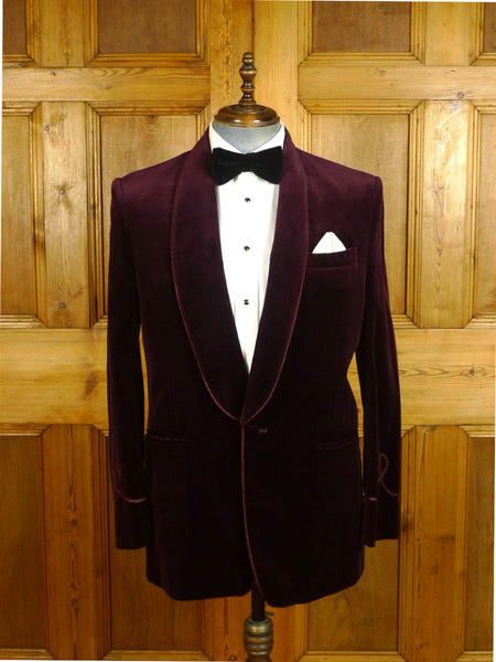 25/0505 near immaculate pakeman catto carter plum burgundy smoking / dinner jacket 42 regular to long