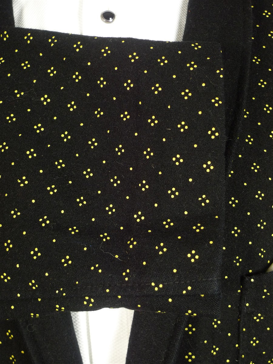 25/0647 wonderful vintage black / gold motif wool smoking jacket 42 short