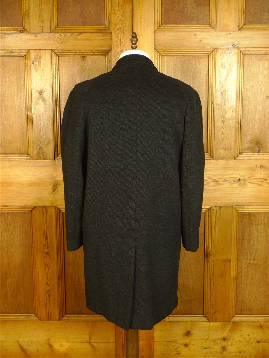 25/0787 immaculate vintage heavyweight grey crombie wool & cashmere overcoat w/ tartan backing 42-44