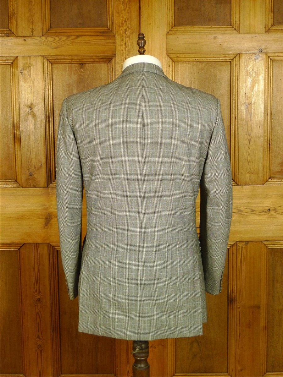 25/0776 immaculate huntsman 1998 savile row bespoke grey / blue prince of wales check worsted suit 42 regular
