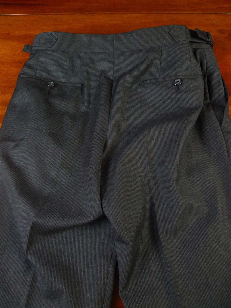 25/0782 immaculate 2012 senszio super 110s italian wool grey pin-stripe suit 36 short