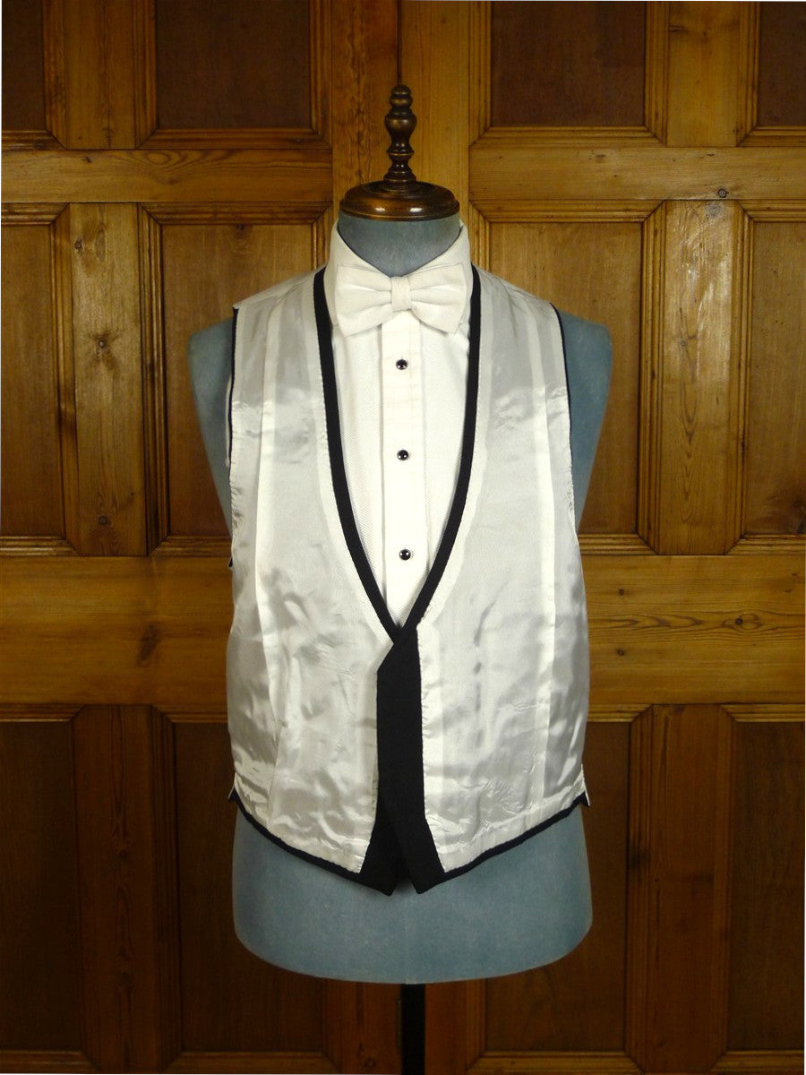 25/0798 immaculate 2009 ward & kruger savile row bespoke black shawl evening waistcoat 41 long