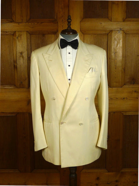 25/0811 vintage city of london bespoke ivory white d/b dinner jacket 41-42 long