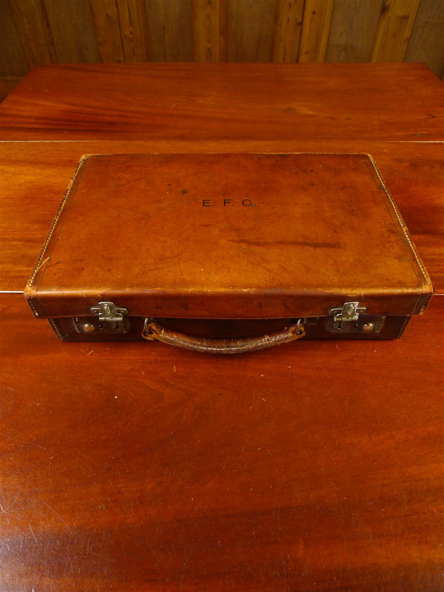 25/0830 delightful 1940s 1950s vintage brown leather attache case