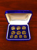 25/0847 mint bespoke gold metal / naval? crest blazer buttons set in velvet box