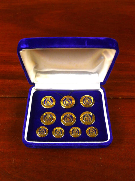 25/0847 mint bespoke gold metal / naval? crest blazer buttons set in velvet box