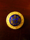 25/0844 mint bespoke gold metal / blue crest blazer buttons set in velvet box