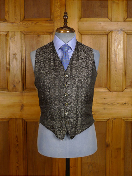25/0923 vintage london w1 boutique embroidered waistcoat 37-38 regular